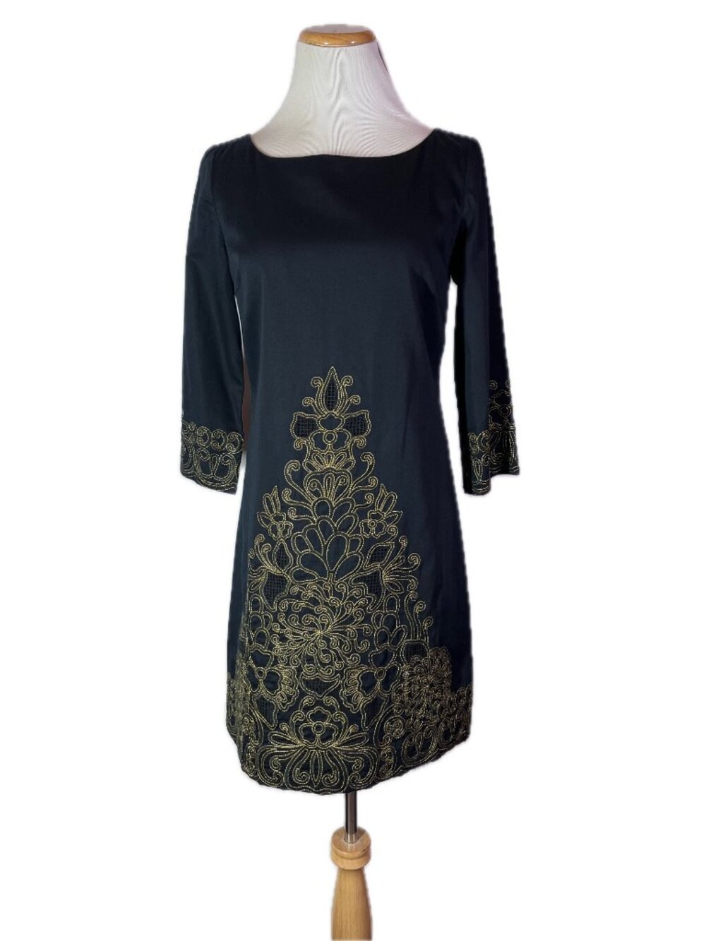 Lilly Pulitzer Size 4 Shauna Black Shift Dress Gold Embroidery